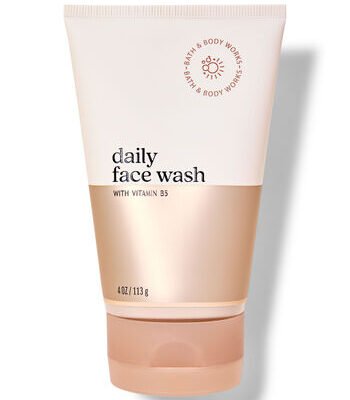 Умивалка для очищення обличчя Bath & Body Works Daily Face Wash, 113 г