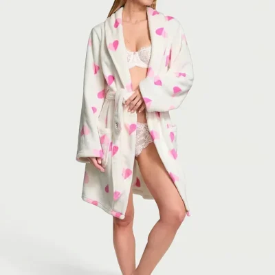 Халат Victoria’s Secret Short Cozy Plush Robe молочний с серцями