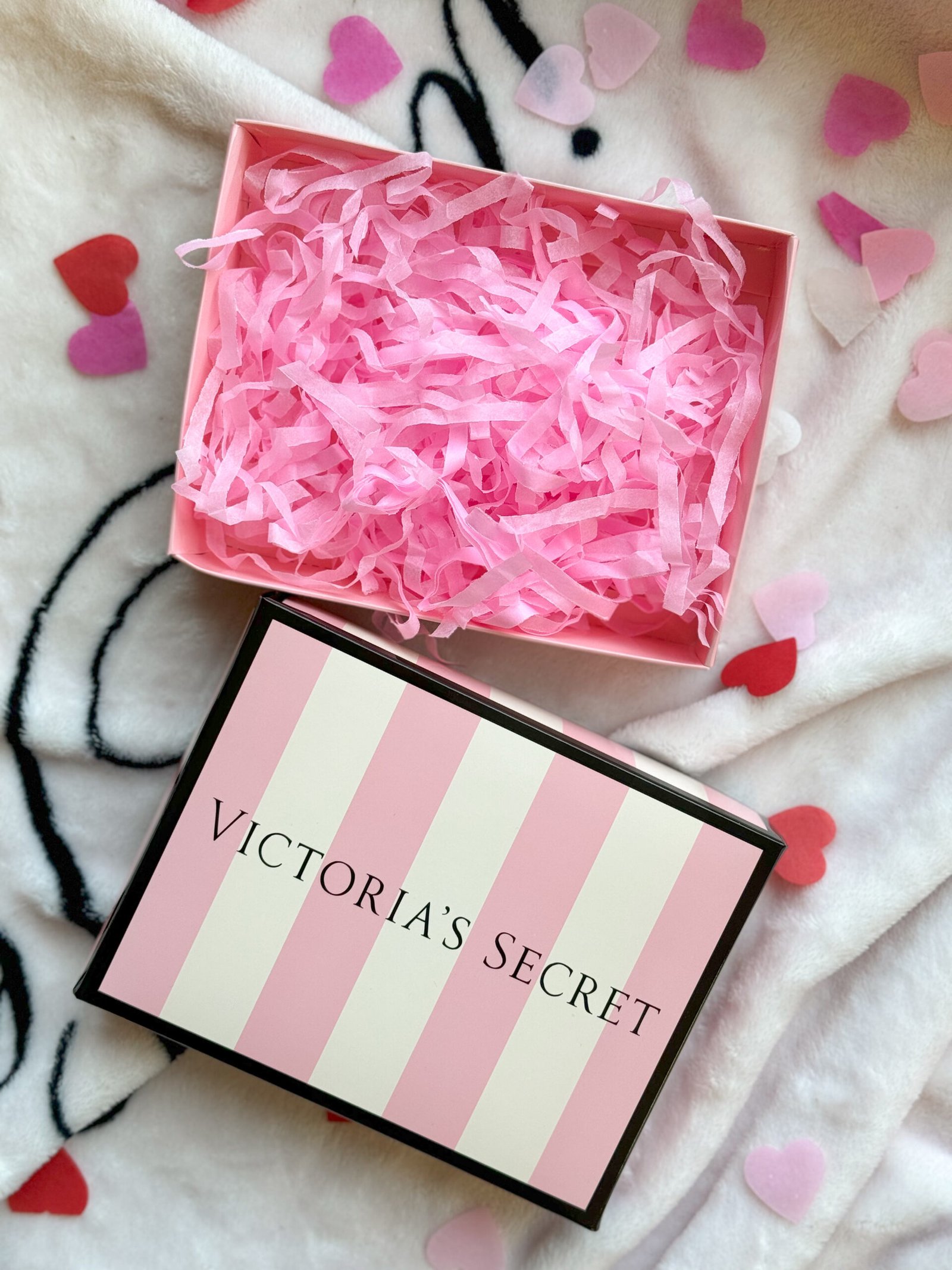 Подарункова коробка Victoria's Secret смужка (S розмір)