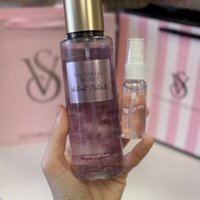 Парфумований спрей для тіла (розпив) Victoria's Secret Velvet Petals, 20 мл