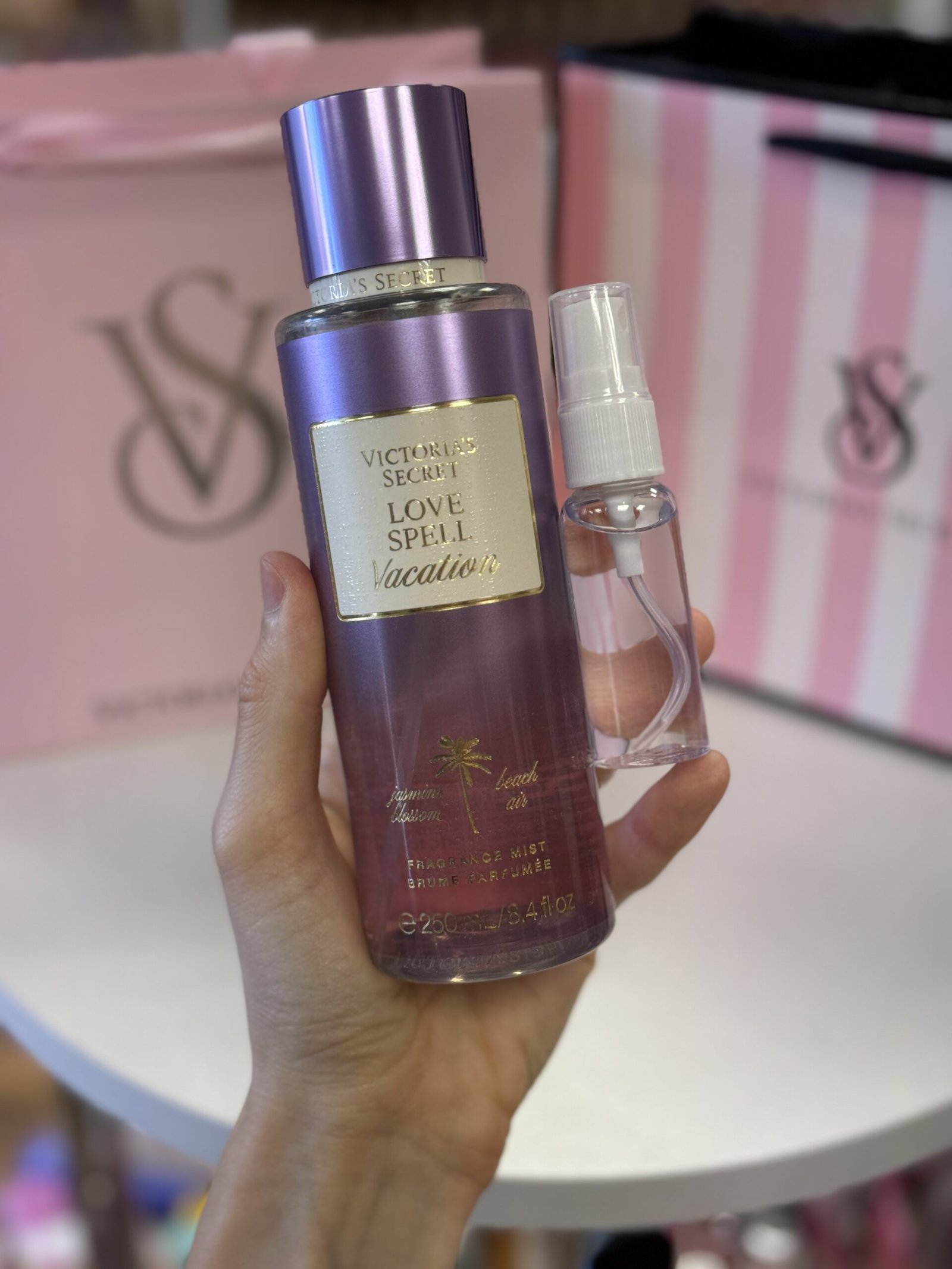 Парфумований спрей для тіла (розпив) Victoria's Secret Love Spell Vacation, 20 мл