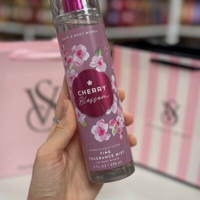 Парфумований спрей для тіла Bath & Body Works Cherry Blossom, 236 мл (Уцінка)