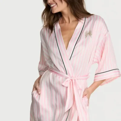 Сатиновий халат у смужку Victoria's Secret Pretty Blossom Iconic Stripe Satin Short Robe