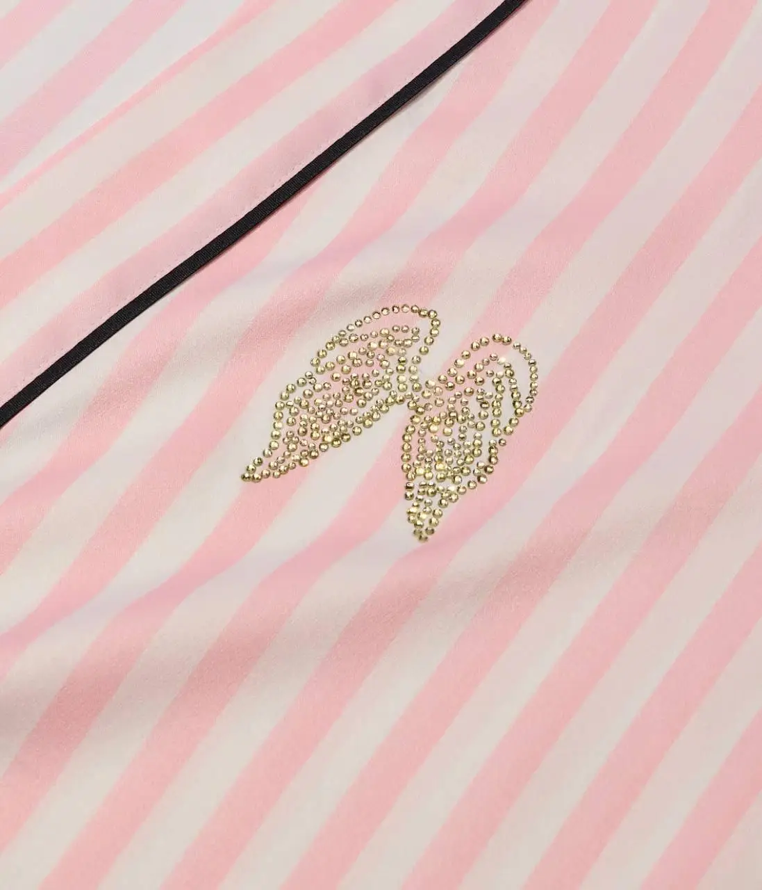 Сатиновий халат у смужку Victoria's Secret Pretty Blossom Iconic Stripe Satin Short Robe