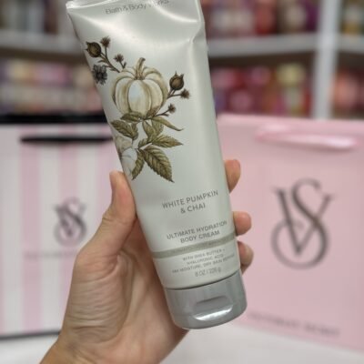 Парфумований крем для тіла Bath & Body Works White Pumpkin & Chai, 226 г (УЦІНКА)