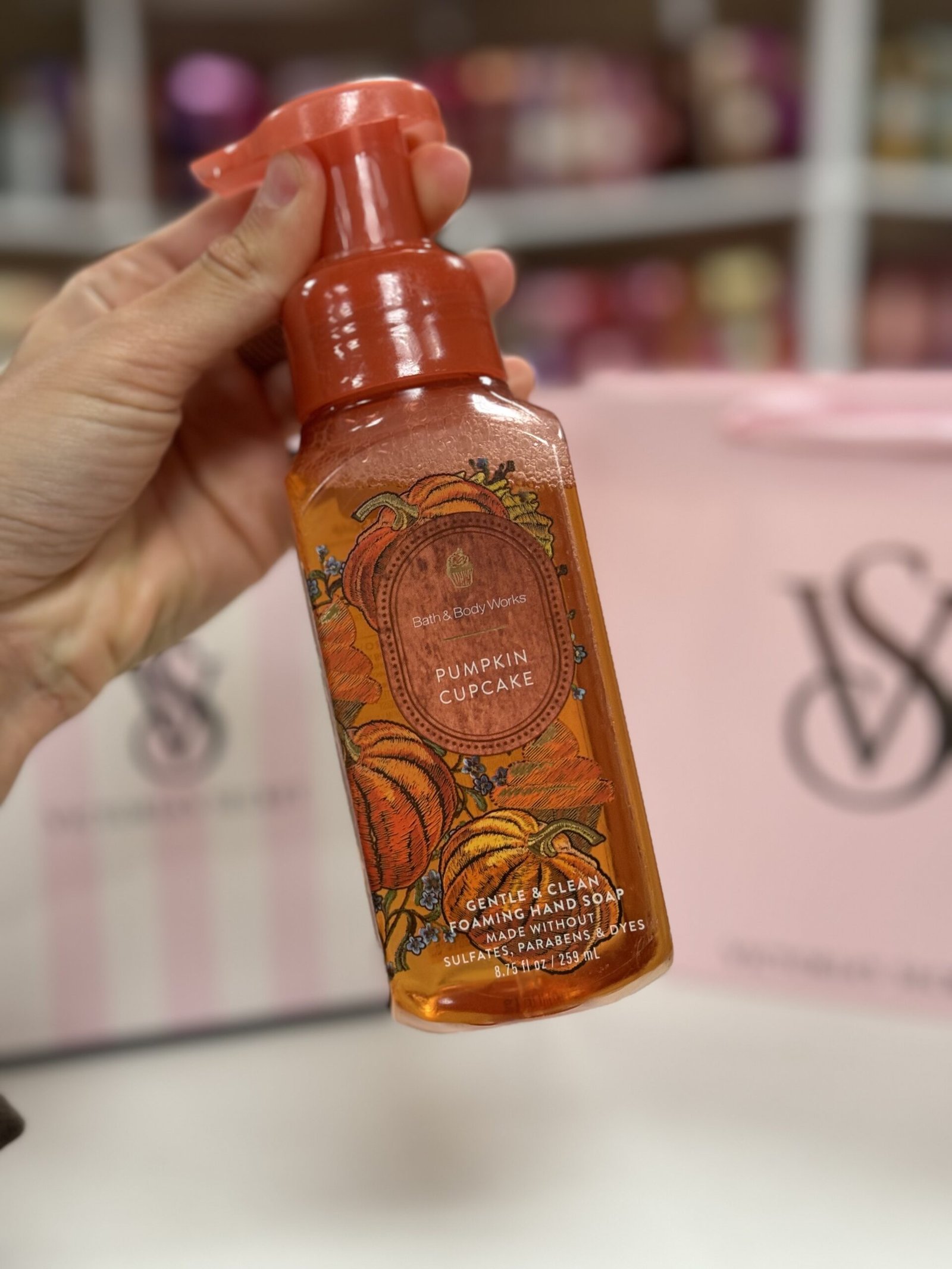 Парфумоване пінне мило для рук Bath & Body Works Pumpkin Cupcake, 259 мл (УЦІНКА)